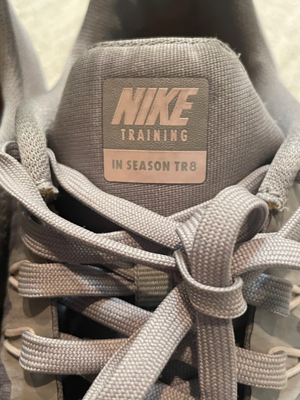 Nike Women’s Gray Low-Profile Running Sneakers - Picture 4 of 5